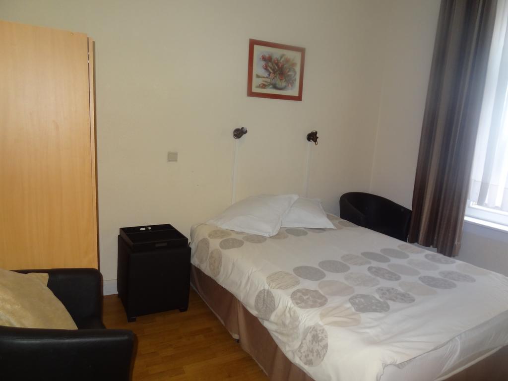 Logies Ocelot Hotel Oostende Exterior foto
